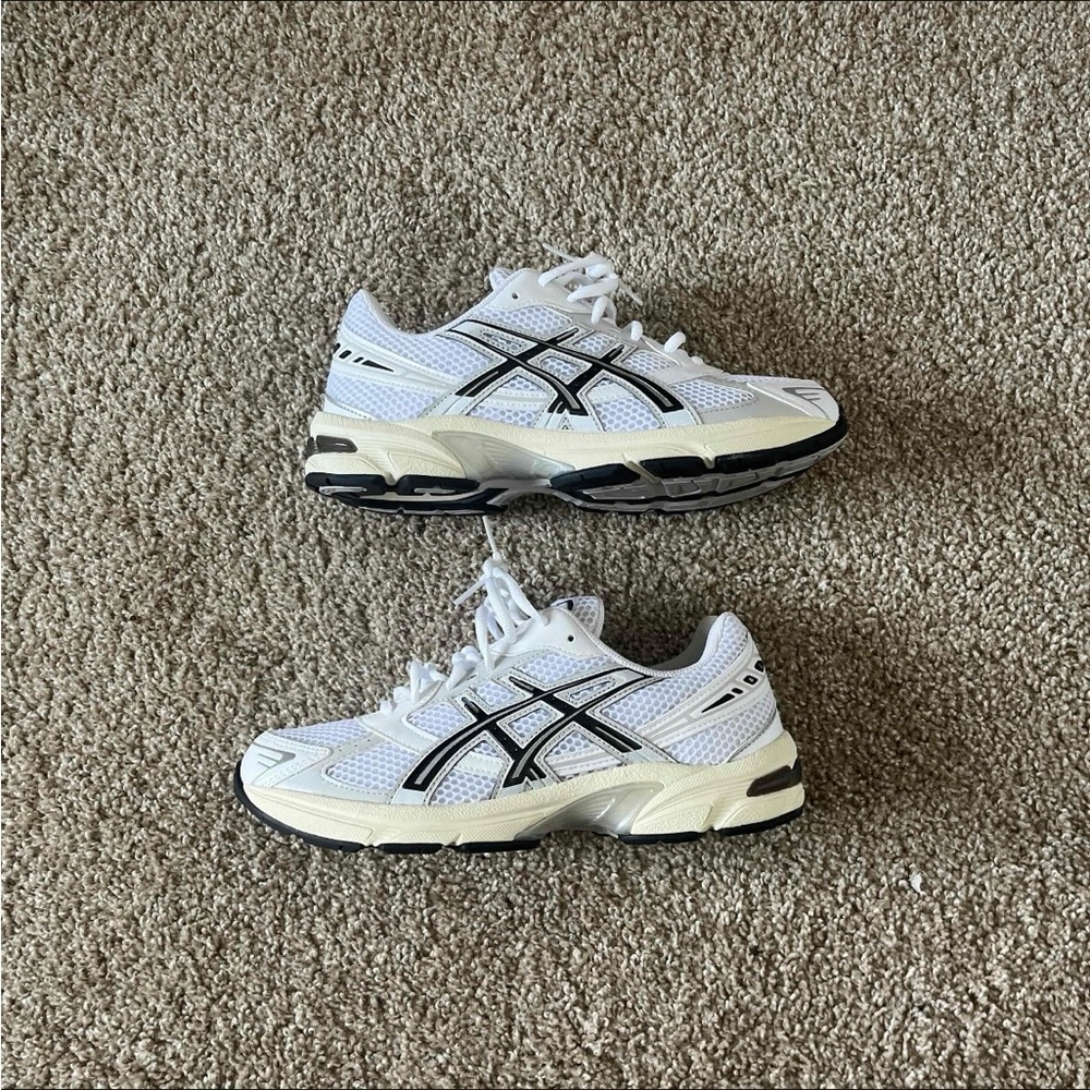 ASICS Gel-1130 White and Black